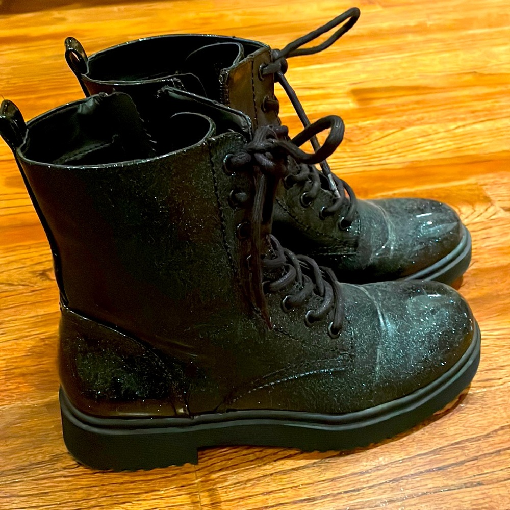 Sparkly black zip up boots with laces